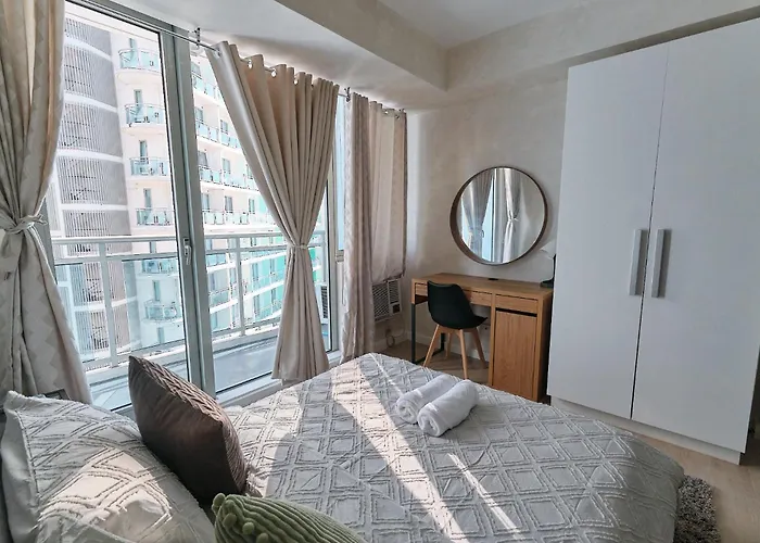 Bahamas Tower Azure Urban Residences By Nestled Nook Apartamento