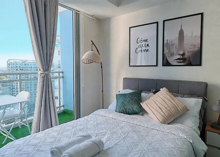 Bahamas Tower Azure Urban Residences By Nestled Nook Apartamento